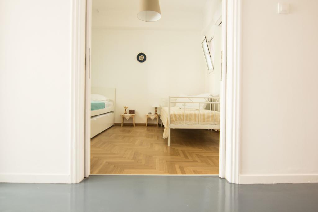 Athenian Blue - Family Apt 5' Minutes From Acropolis Museum Exterior foto