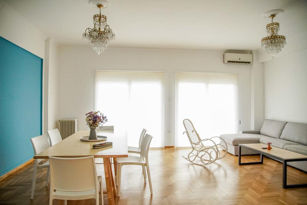 Athenian Blue - Family Apt 5' Minutes From Acropolis Museum Exterior foto